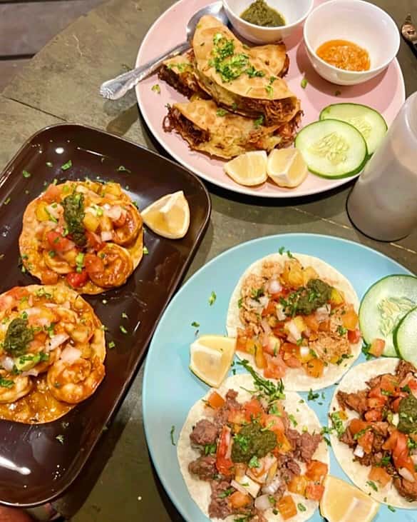 Shrimp tacos with lime and cucumber