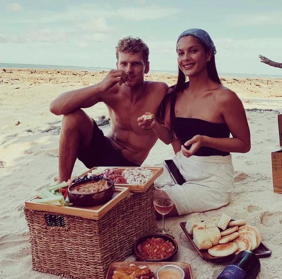 Exclusive Sunset Sailing | Daku & Naked Island — Private activity in General Luna