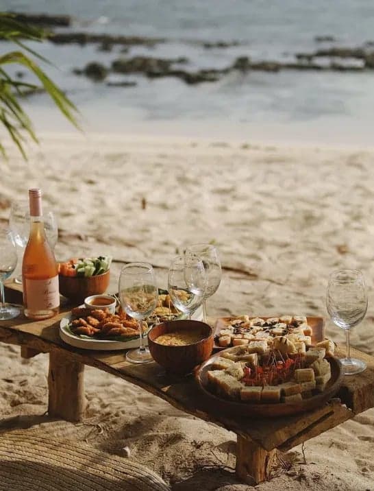 Exclusive Sunset Sailing | Daku & Guyam Island — Private activity in General Luna