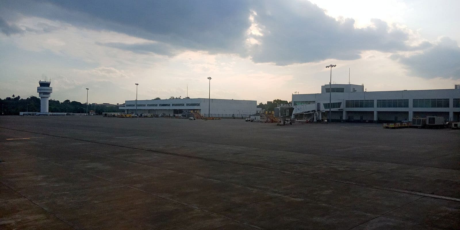 Tarmac and terminal at Francisco Bangoy International Airport, Davao