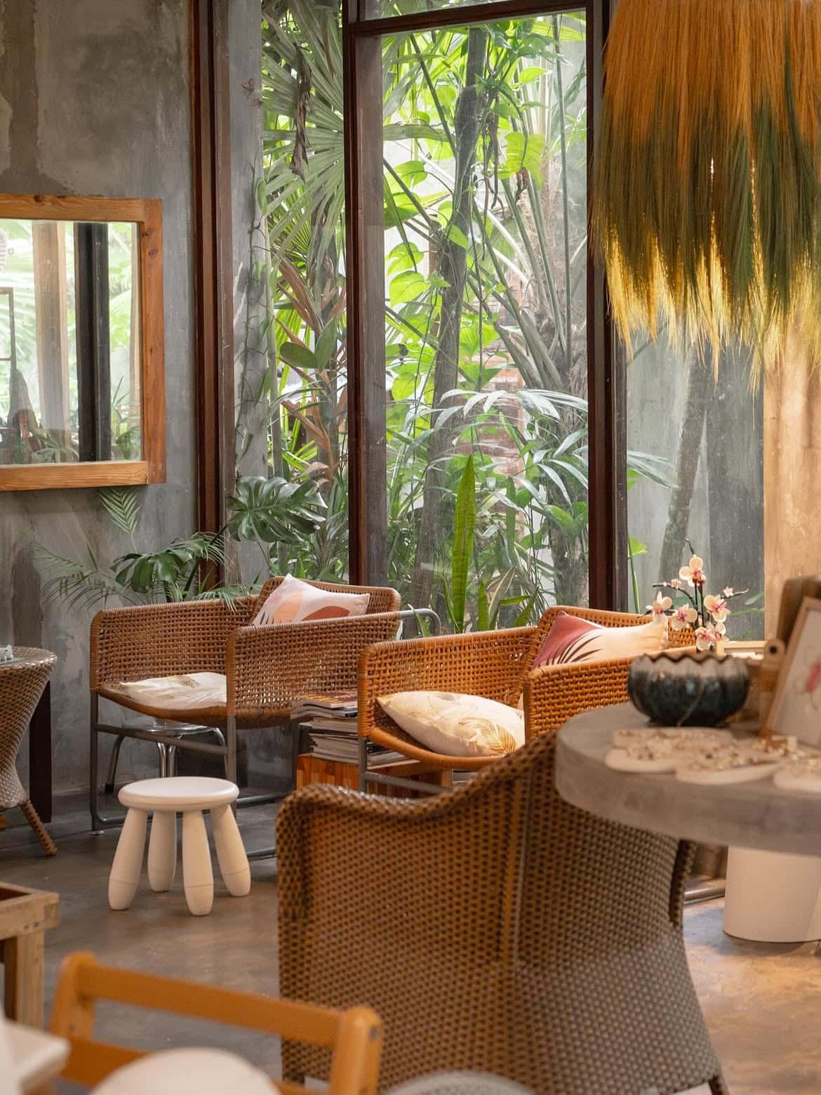 Sirena Spa lounge, General Luna