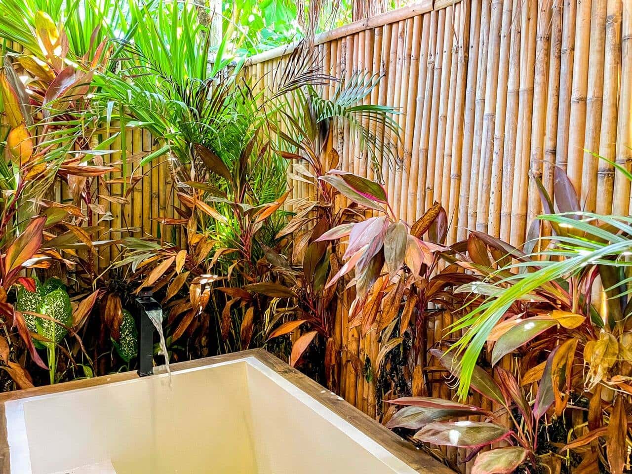 Hot Tub / Jacuzzi