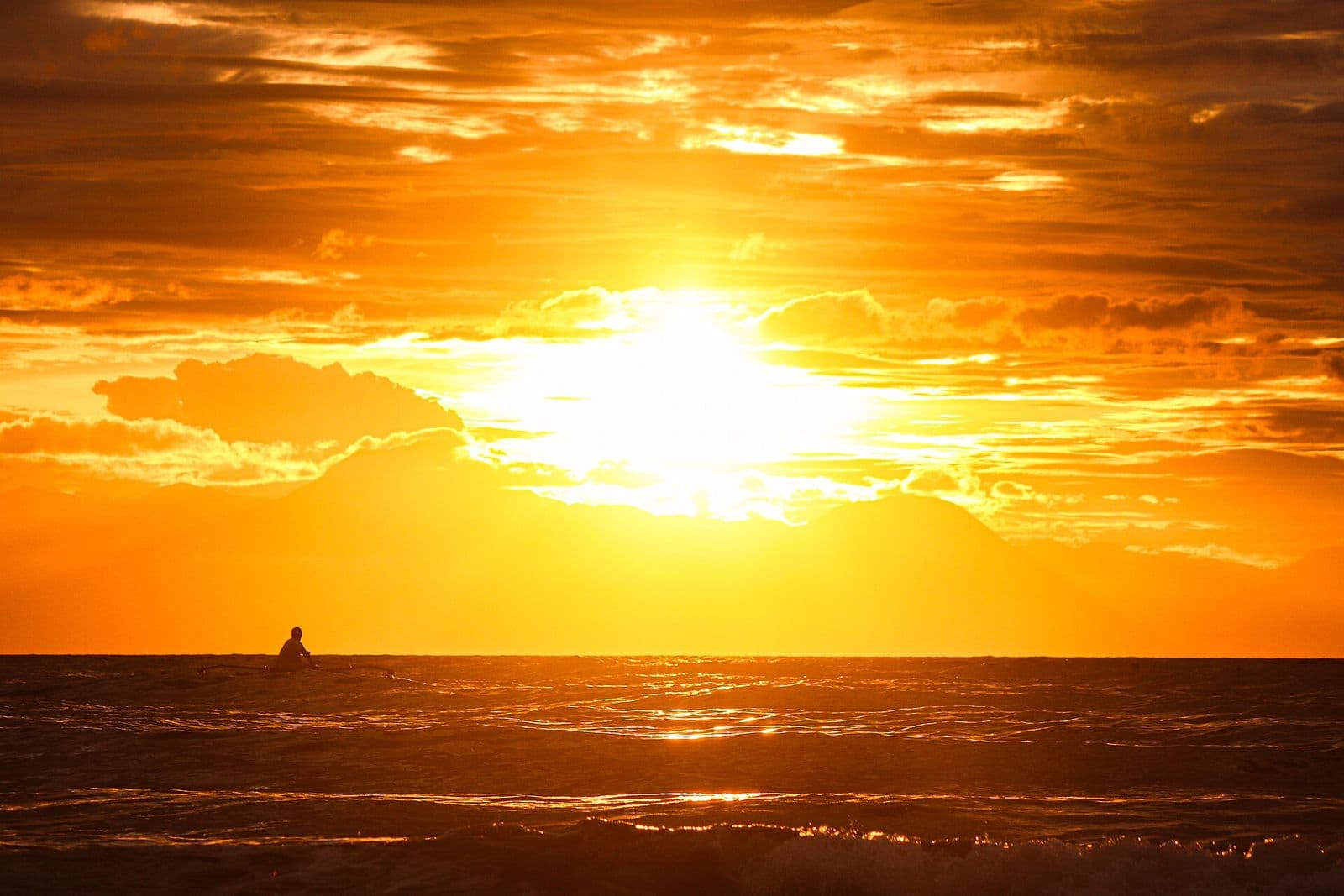 Sunset over the sea at Tubod, San Juan, Siquijor